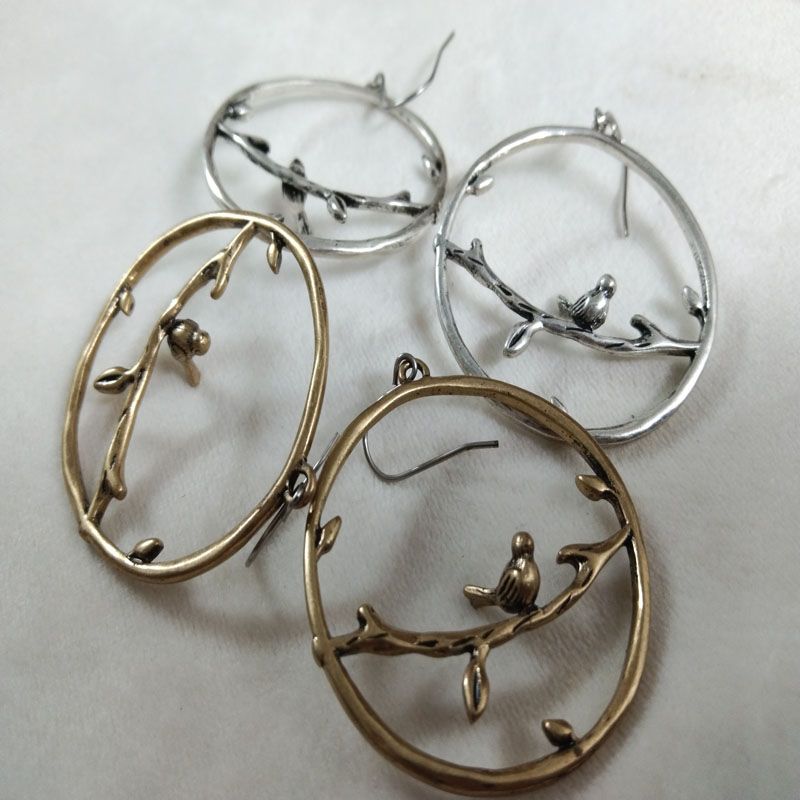 Antique-look Gold & Silver Vin - đánh giá và giá Vintage Fashion Looks