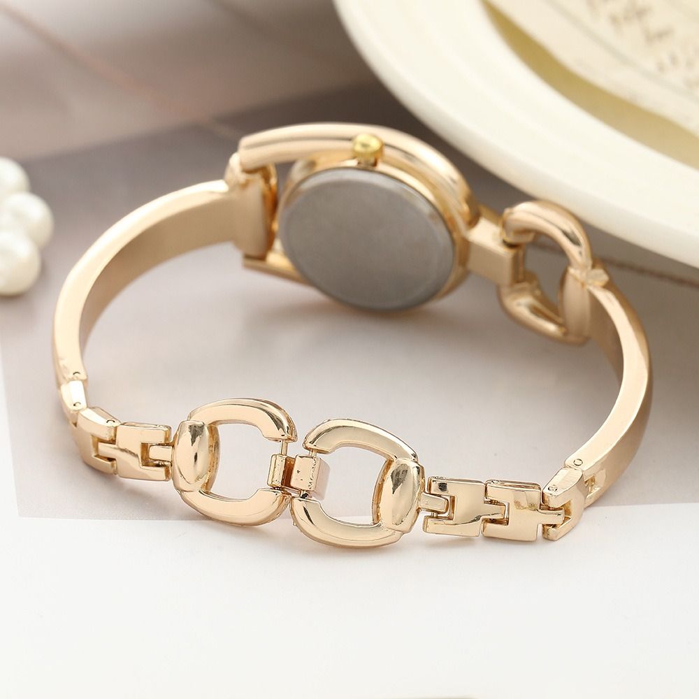 Vintage Round Bracelet Watch E - đánh giá và giá Vintage Fashion Watches
